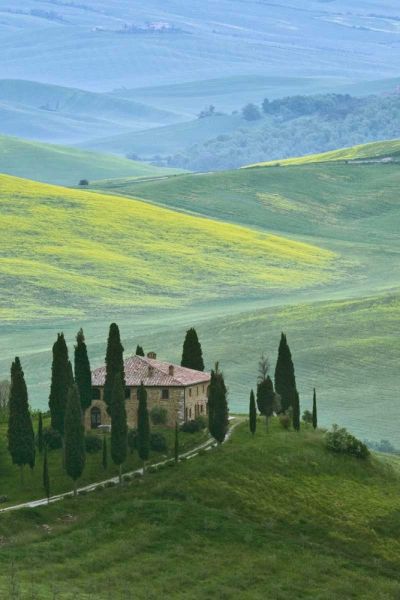 Italy, Tuscany Beautiful green countryside